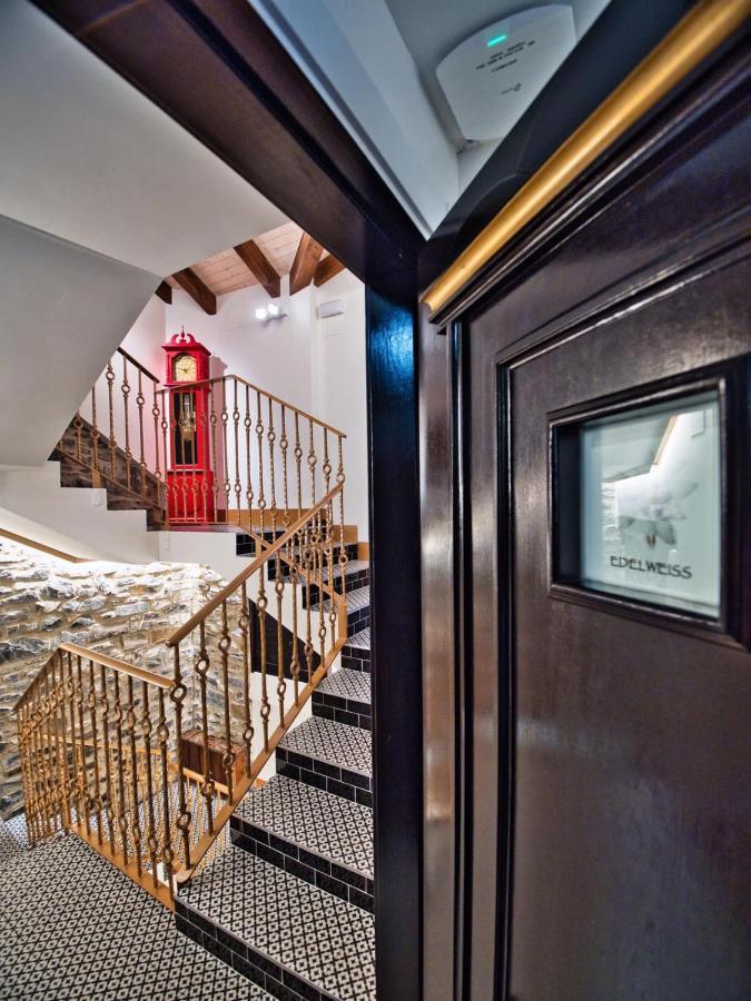 Apartamentos Valle De Ordesa-Torla Eksteriør bilde