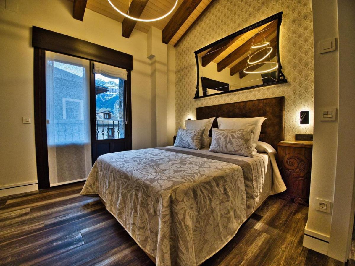 Apartamentos Valle De Ordesa-Torla Eksteriør bilde